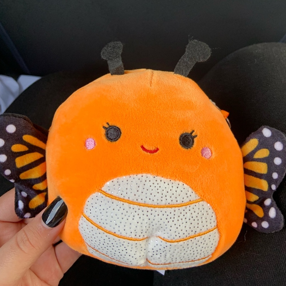 Squishmallow Mony